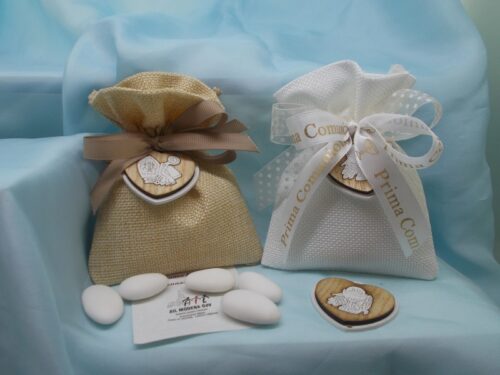 Sacchettino in cotone con applicazione in legno calice porta ostie o tiara con bastone pastorale