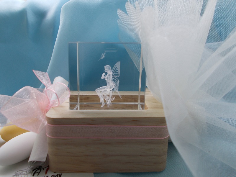 Bomboniera lampo cubo in legno naturale